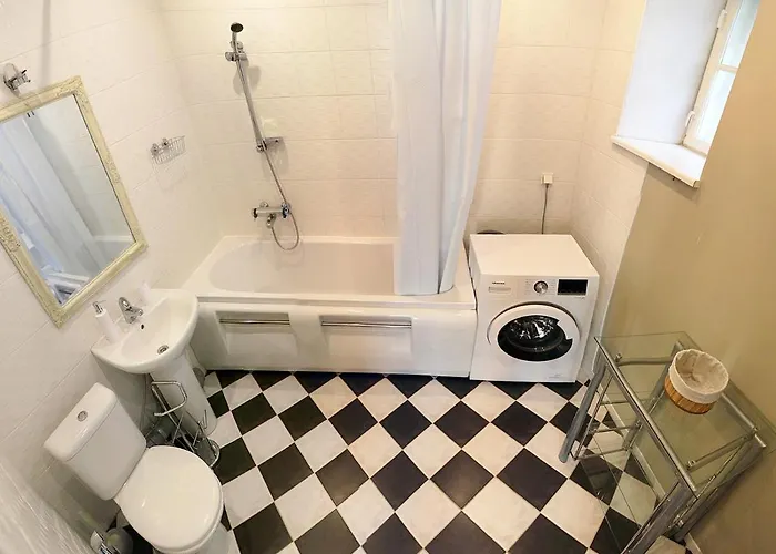 Quiet Kadriorg Street Korter Tallinn