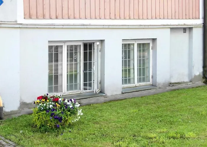 Apartamento Quiet Kadriorg Street Tallin